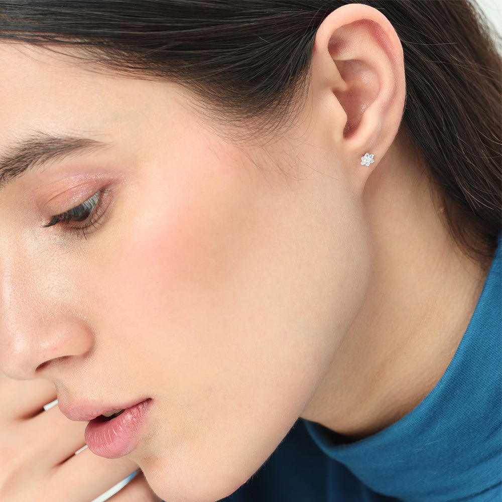 Mira | Star Shaped Silver Earrings