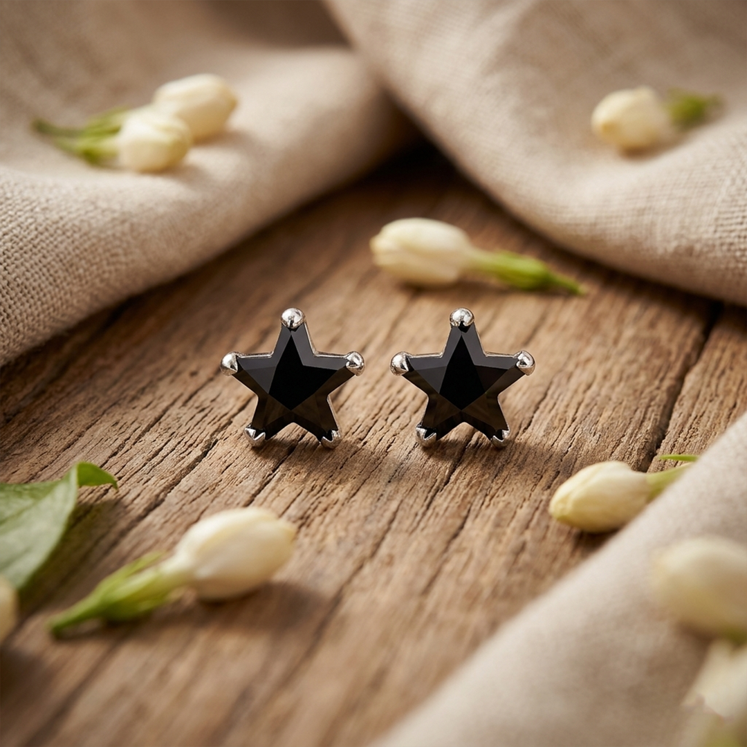 Mira | Star Shaped Silver Earrings