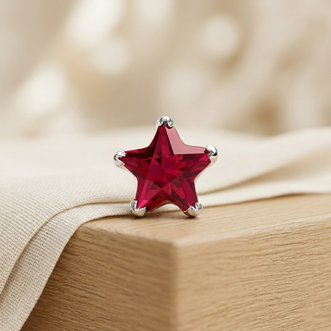 Mira | Star Shaped Silver Nosepin