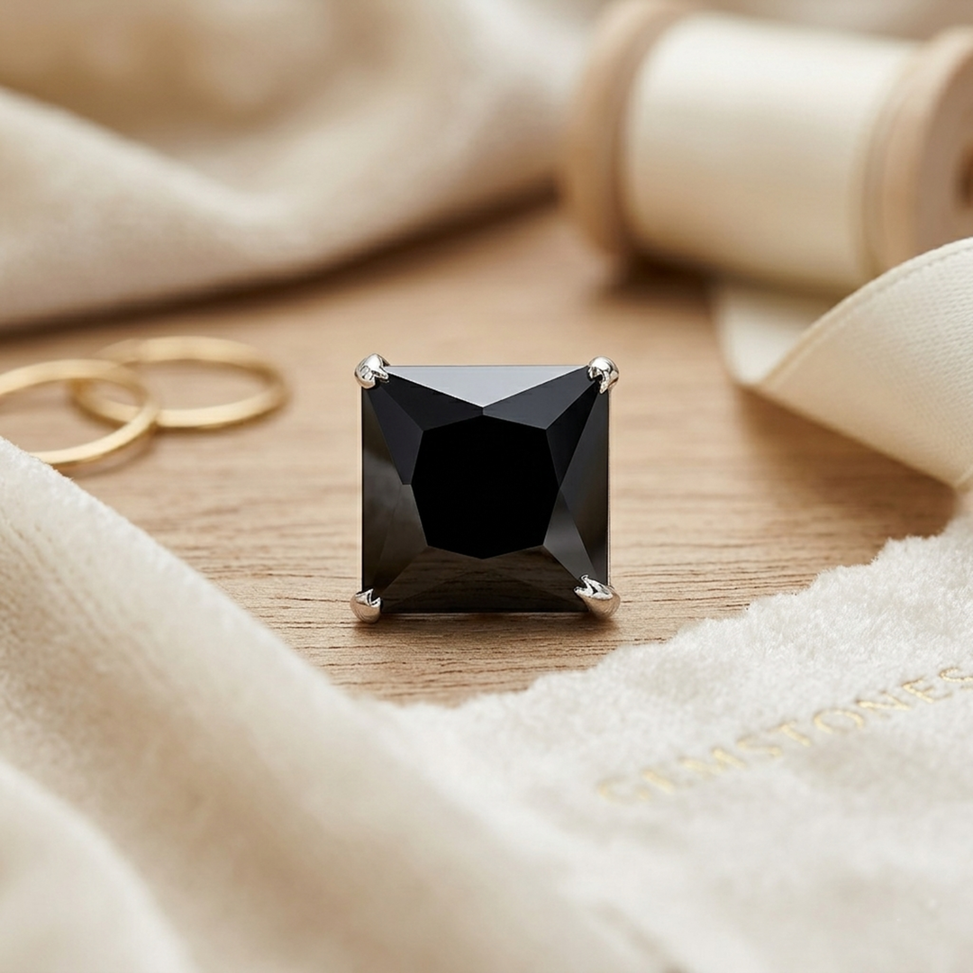 Manini | Square Shaped Silver Nosepins