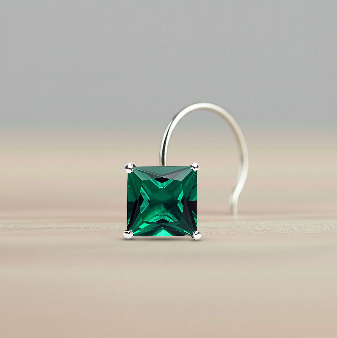 MYNAH Nose Stud Green