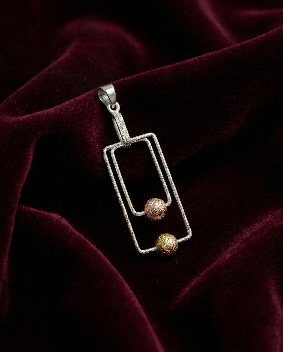 Mynah square pendant   gold plating | sterling silver | mihirar001